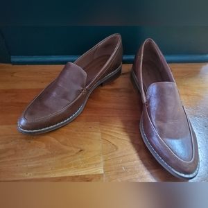 Brown low heel loafer